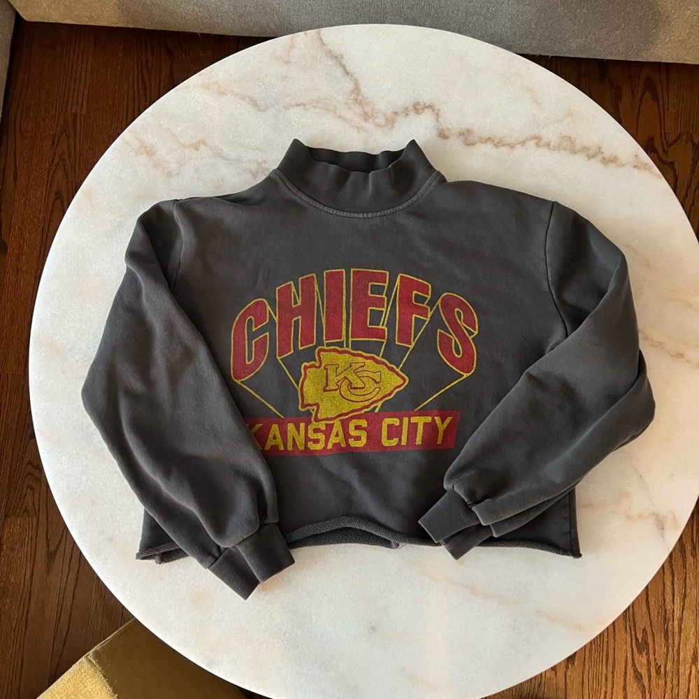 Kansas City Chiefs Cropped Crewneck